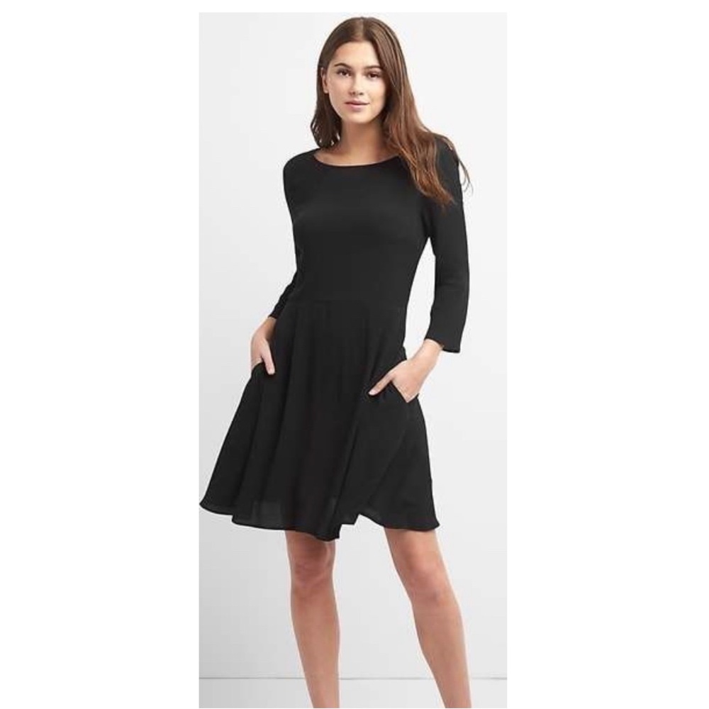 GAP TALL Three-Quarter Sleeve Fit and Flare Dress Size 6T